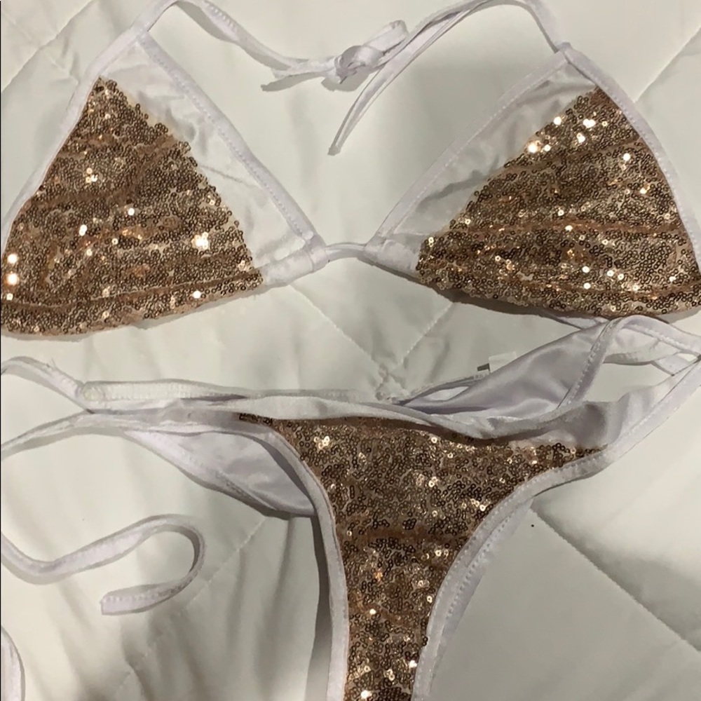 Bathing suit
